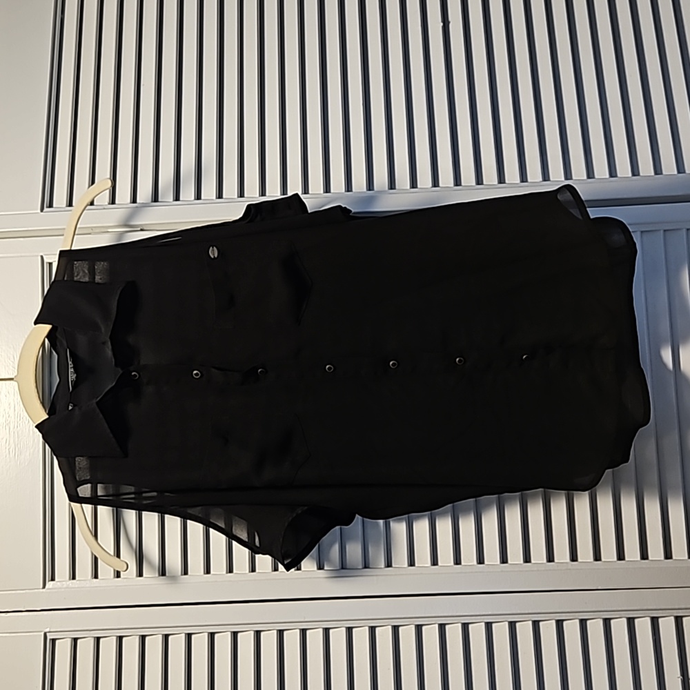 Women's Guess Black Sheer Bare Shoulder Collared Button Up, Size XS